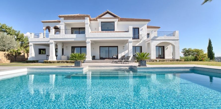 Villa i Benahavis, Malaga, Spanien 5 sovrum, 761 kvm. Nr. 53362
