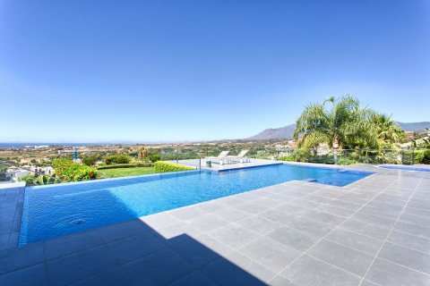 Villa till salu Benahavis, Malaga, Spanien 5 sovrum, 814 kvm. Nr. 53481 - foto 7