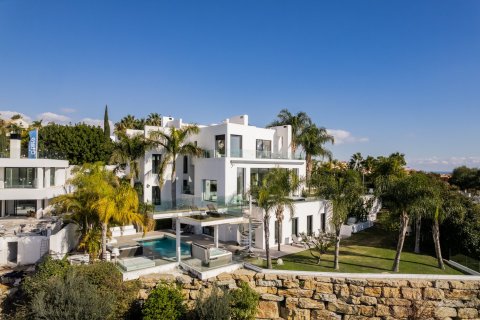 Villa till salu i La Alqueria-El Paraíso, Malaga, Spanien 7 sovrum, 867 kvm. Nr. 53551 - foto 8