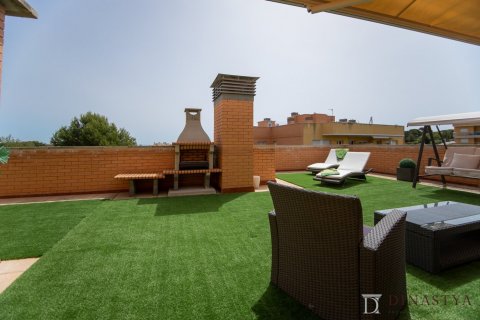 Tvåvåningslägenhet till salu Cap Salou, Tarragona, Spanien 2 sovrum, 90 kvm. Nr. 53649 - foto 3
