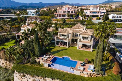 Villa till salu i Benahavis, Malaga, Spanien 5 sovrum, 530 kvm. Nr. 53497 - foto 1