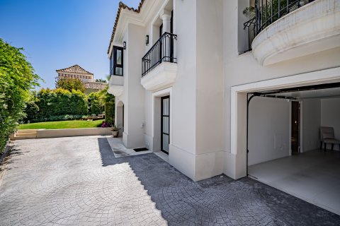 Villa till salu Nueva Andalucia, Malaga, Spanien 5 sovrum, 373 kvm. Nr. 53554 - foto 6