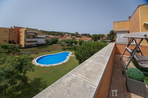Tvåvåningslägenhet till salu Cap Salou, Tarragona, Spanien 2 sovrum, 90 kvm. Nr. 53649 - foto 2