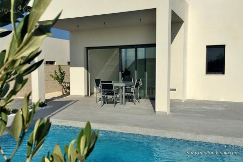 Villa till salu i Ciudad Quesada, Alicante, Spanien 3 sovrum, 120 kvm. Nr. 54655 - foto 11