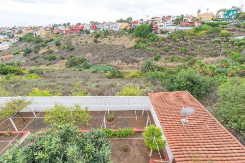 Villa till salu i Tafira Alta, Gran Canaria, Spanien 7 sovrum, 397 kvm. Nr. 55189 - foto 23