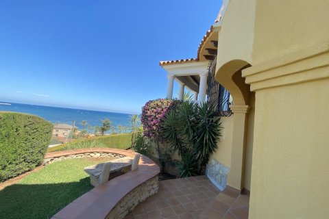 Villa till salu i Denia, Alicante, Spanien 4 sovrum, 600 kvm. Nr. 53915 - foto 14