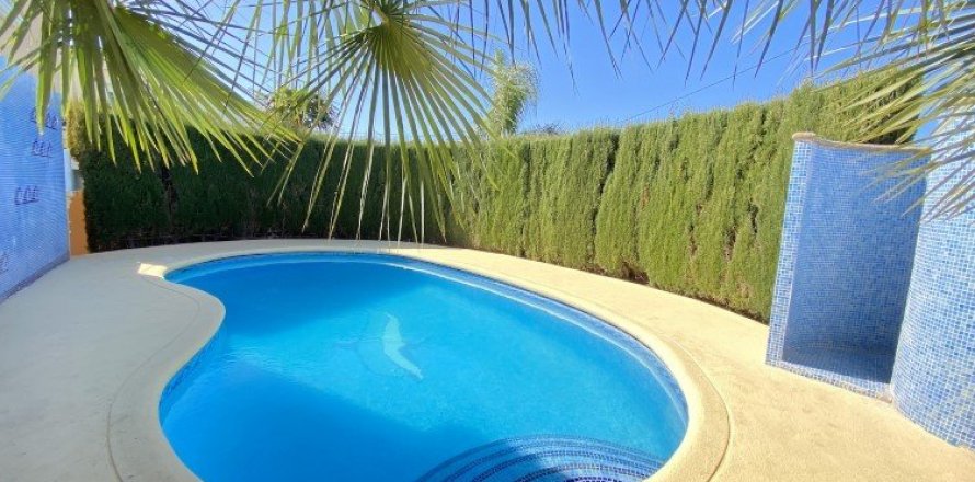 Villa i Denia, Alicante, Spanien 4 sovrum, 250 kvm. Nr. 53823