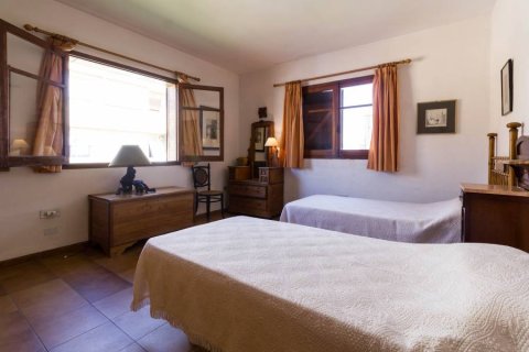 Hus till salu i Sagunto, Valencia, Spanien 6 sovrum, 435 kvm. Nr. 53808 - foto 10