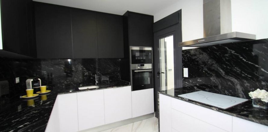 Villa i BellavistaSan Miguel de Salinas, Alicante, Spanien 3 sovrum, 144 kvm. Nr. 59705