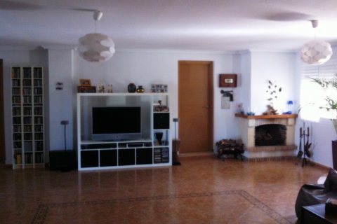 Villa till salu i Dolores, Alicante, Spanien 4 sovrum, 156 kvm. Nr. 58389 - foto 6