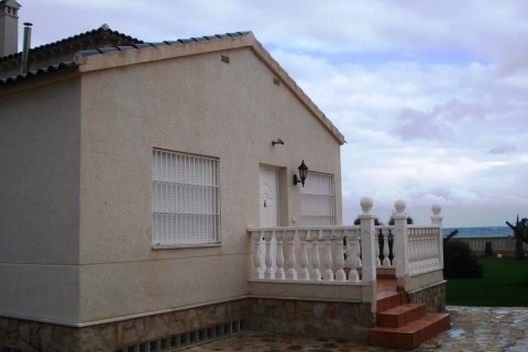 Villa till salu i La Manga del Mar Menor, Murcia, Spanien 6 sovrum, 600 kvm. Nr. 58692 - foto 2