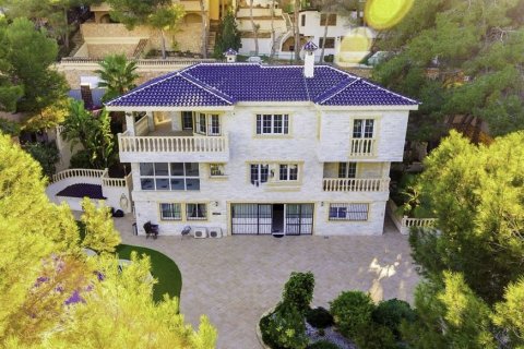 Villa till salu i Campoamor, Alicante, Spanien 6 sovrum, 360 kvm. Nr. 58983 - foto 1