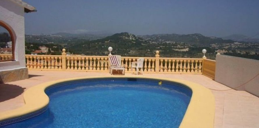 Villa i Calpe, Alicante, Spanien 3 sovrum, 100 kvm. Nr. 58651