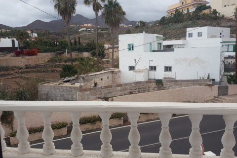 Villa till salu i Arona, Tenerife, Spanien 3 sovrum, 90 kvm. Nr. 57826 - foto 5