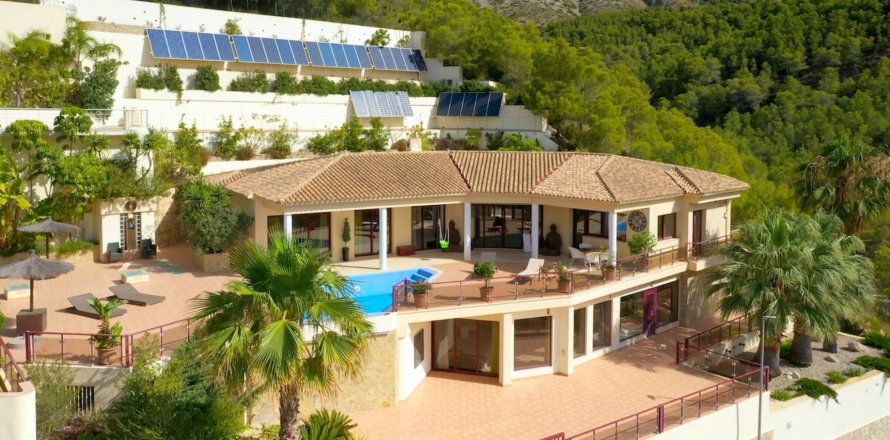 Villa i Altea, Alicante, Spanien 6 sovrum, 950 kvm. Nr. 58757
