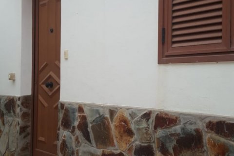 Villa till salu i Arona, Tenerife, Spanien 3 sovrum, 90 kvm. Nr. 57826 - foto 4