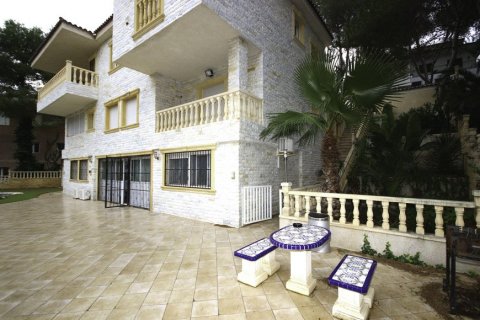 Villa till salu i Campoamor, Alicante, Spanien 6 sovrum, 360 kvm. Nr. 58983 - foto 10