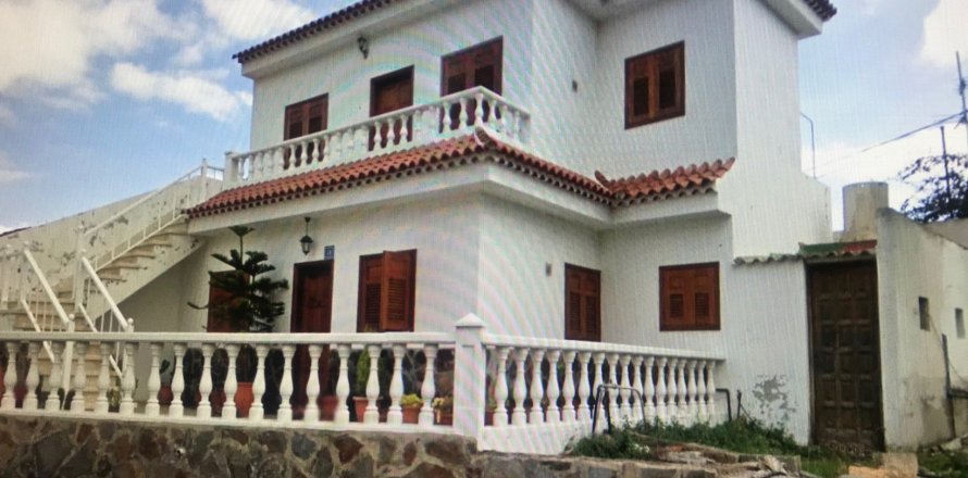 Villa i Arona, Tenerife, Spanien 3 sovrum, 90 kvm. Nr. 57826
