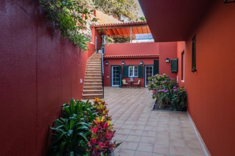Villa till salu i Las Palmas De Gran Canaria, Gran Canaria, Spanien 5 sovrum, 519.9 kvm. Nr. 62015 - foto 21