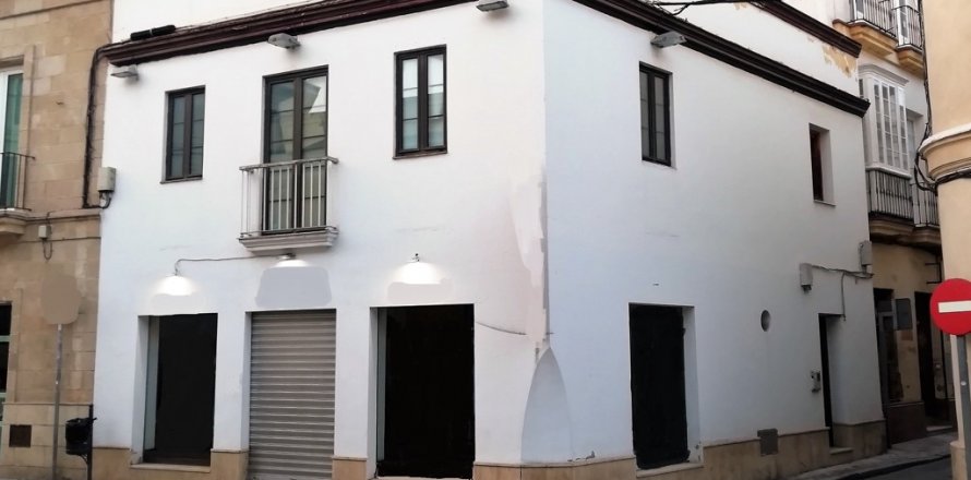 Hus i Jerez de la Frontera, Cadiz, Spanien 180.2 kvm. Nr. 3834