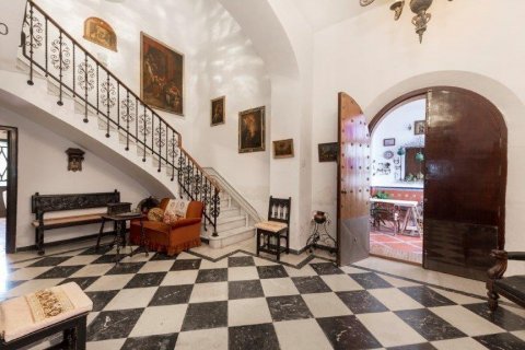 Villa till salu i Umbrete, Seville, Spanien 8 sovrum, 962 kvm. Nr. 62292 - foto 24