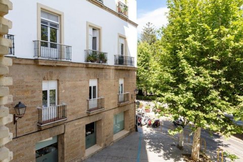 Lägenhet till salu Cadiz, Spanien 6 sovrum, 304 kvm. Nr. 60939 - foto 3