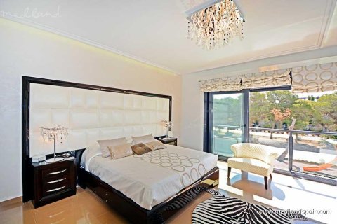 Villa for sale in Campoamor, Alicante, Spain 4 bedrooms, 154 sq.m. No. 9713 - photo 7