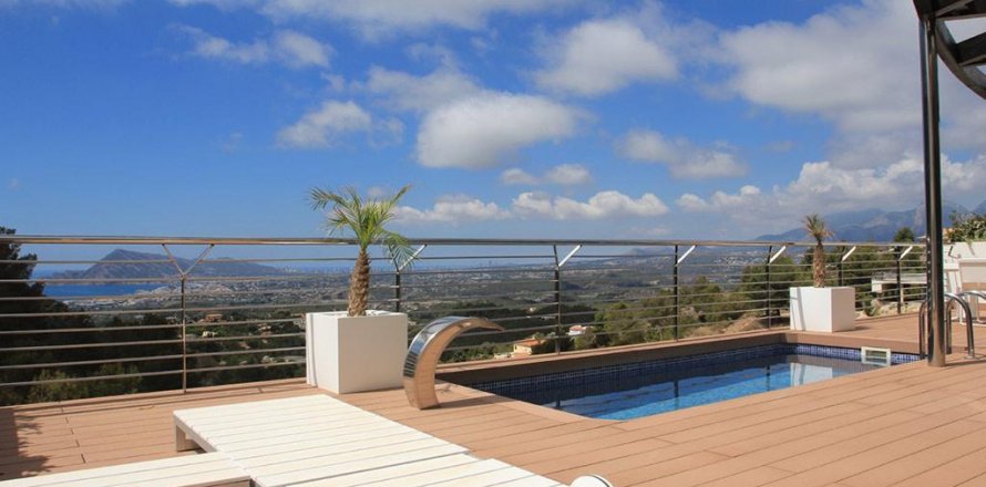 Villa in Altea, Alicante, Spain 5 bedrooms, 238 sq.m. No. 9283