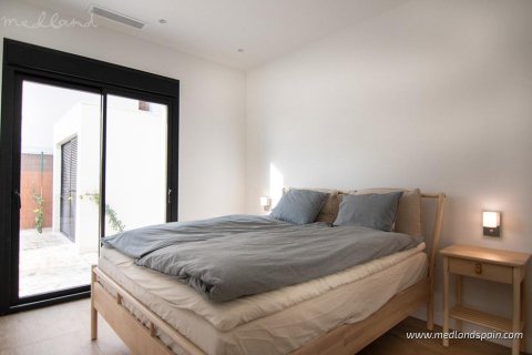 Villa for sale in Los Montesinos, Alicante, Spain 3 bedrooms, 108 sq.m. No. 9253 - photo 9