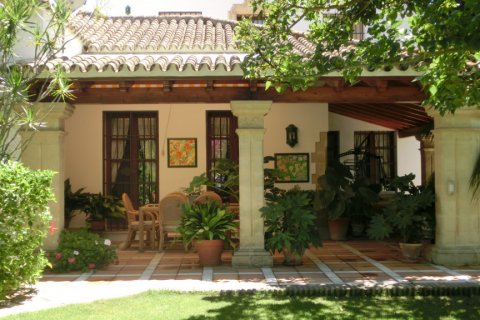 Villa for sale in El Puerto de Santa Maria, Cadiz, Spain 6 bedrooms, 661 sq.m. No. 3194 - photo 2