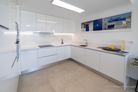 Apartment for sale in Gran Alacant, Alicante, Spain 2 bedrooms, 71 sq.m. No. 9489 - photo 9