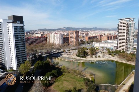 Apartment for sale in Barcelona, Spain 3 bedrooms, 100 sq.m. No. 8761 - photo 1