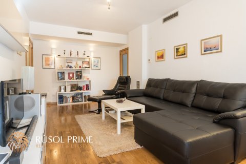 Apartment for sale in Gava, Barcelona, Spain 4 bedrooms, 103 sq.m. No. 8950 - photo 9