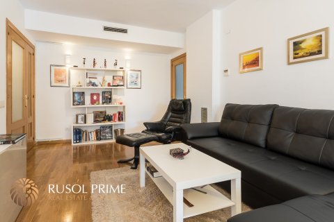 Apartment for sale in Gava, Barcelona, Spain 4 bedrooms, 103 sq.m. No. 8950 - photo 8