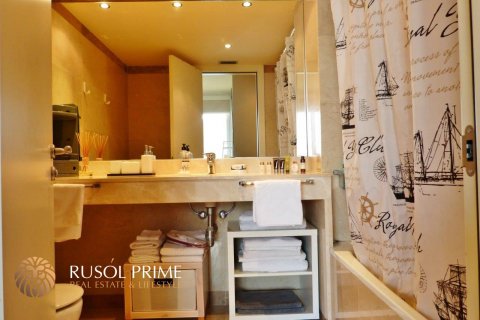 Apartment for sale in Barcelona, Spain 3 bedrooms, 100 sq.m. No. 8761 - photo 3