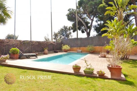 House for sale in Caldes d'Estrac, Barcelona, Spain 5 bedrooms, 450 sq.m. No. 8781 - photo 6