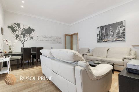 Apartment for sale in Barcelona, Spain 3 bedrooms, 130 sq.m. No. 8957 - photo 2