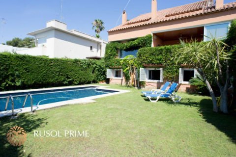 Villa for sale in Sitges, Barcelona, Spain 5 bedrooms, 430 sq.m. No. 8730 - photo 5