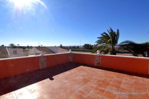 Villa for sale in Torrevieja, Alicante, Spain 6 bedrooms, 558 sq.m. No. 9383 - photo 15