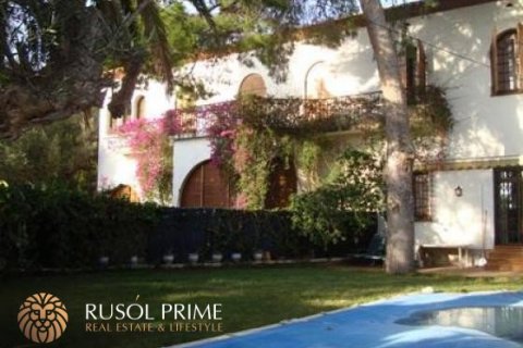 Villa for sale in Castelldefels, Barcelona, Spain 1000 sq.m. No. 8845 - photo 3