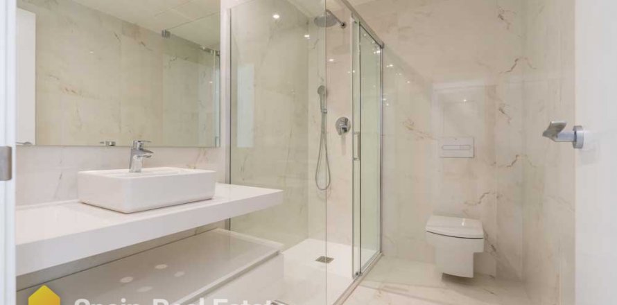 Apartment in Benidorm, Alicante, Spain 3 bedrooms, 129.32 sq.m. No. 1308