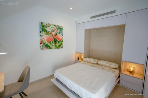 Apartment for sale in Pasai San Pedro, Gipuzkoa, Spain 3 bedrooms, 82 sq.m. No. 9807 - photo 13