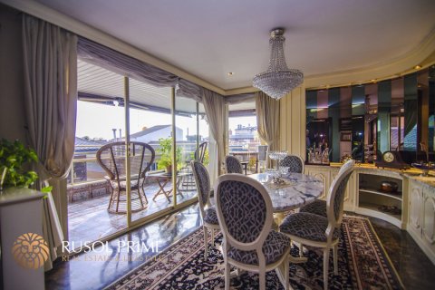 Apartment for sale in Barcelona, Spain 5 bedrooms, 319 sq.m. No. 8693 - photo 9