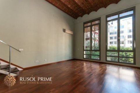Apartment for sale in Barcelona, Spain 2 bedrooms, 105 sq.m. No. 8784 - photo 15