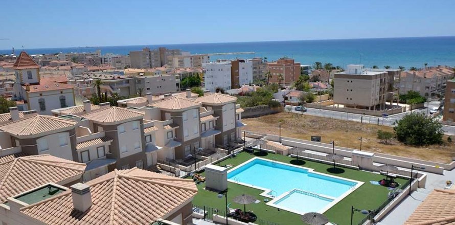 Apartment in Santa Pola, Alicante, Spain 3 bedrooms, 85 sq.m. No. 9791