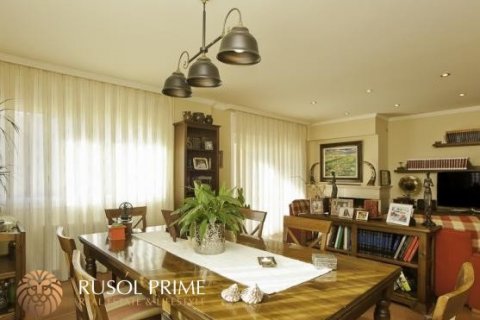 Townhouse for sale in Castelldefels, Barcelona, Spain 5 bedrooms, 356 sq.m. No. 8750 - photo 2