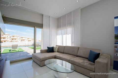 Villa for sale in Villamartin, Alicante, Spain 3 bedrooms, 84 sq.m. No. 9224 - photo 4