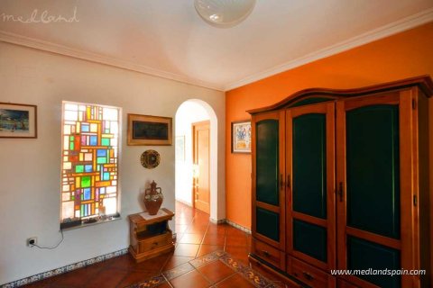 Villa for sale in Torrevieja, Alicante, Spain 6 bedrooms, 558 sq.m. No. 9383 - photo 9
