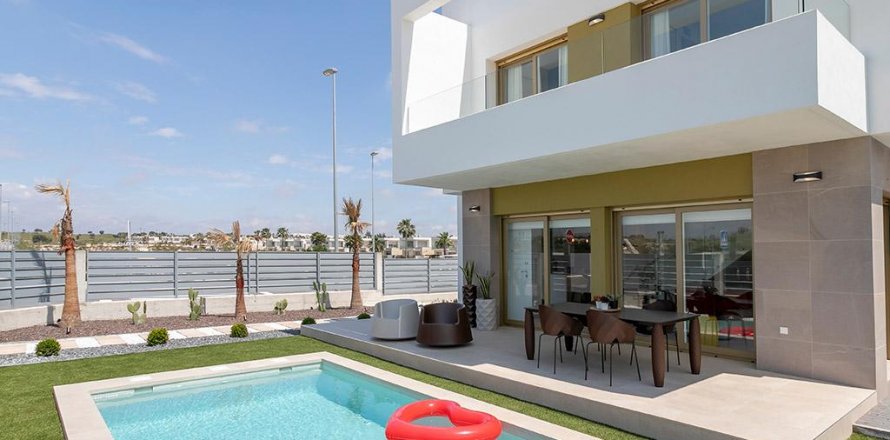 Villa in Vistabella, Alicante, Spain 3 bedrooms, 109 sq.m. No. 9104