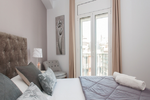Apartment for sale in Barcelona, Spain 3 bedrooms, 106 sq.m. No. 8952 - photo 11